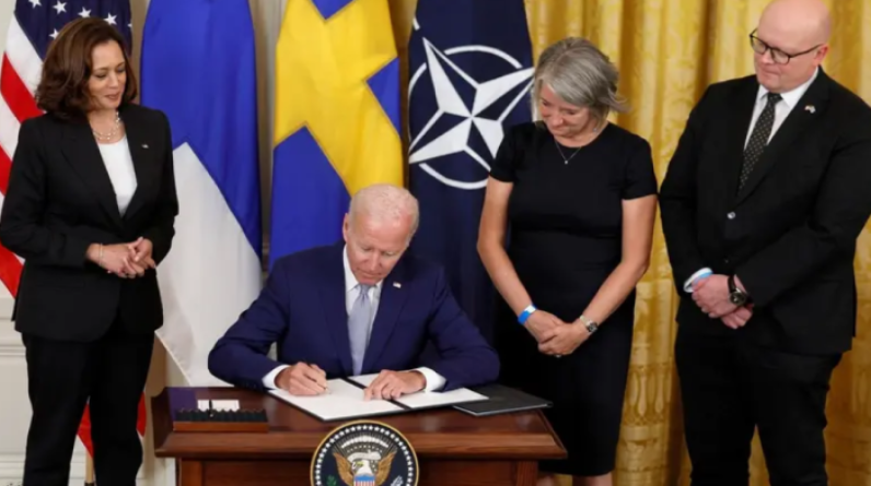 اندفاع أمريكي مجنون لمنح السويد عضوية الناتو.. ماذا ستقدم لتركيا؟